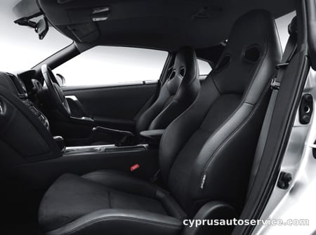 NISSAN GTR PREMIUM EDITION