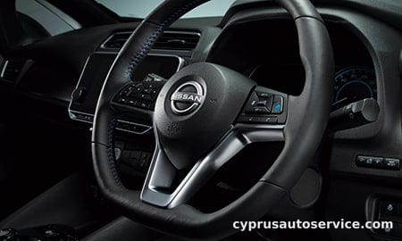 NISSAN LEAF URBAN CHROME