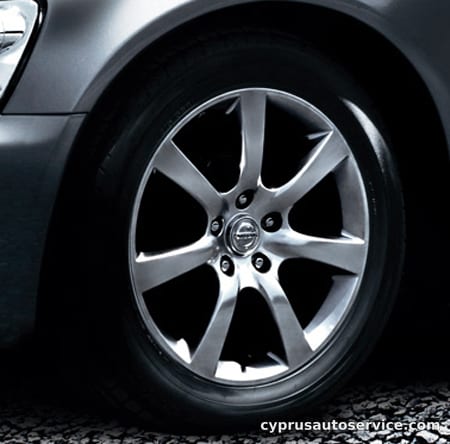 NISSAN STAGEA AR-X FOUR