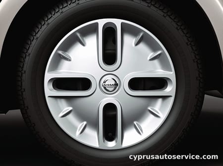 NISSAN CUBE 15X FOUR V SELECTION