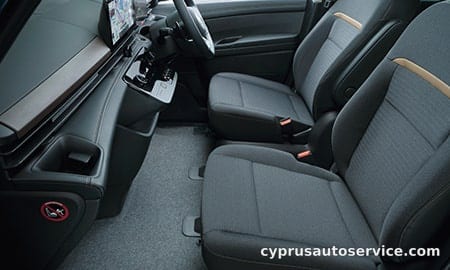 NISSAN SERENA E-POWER HIGHWAY STAR V
