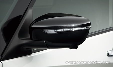 NISSAN SERENA HIGHWAY STAR V URBAN CHROME