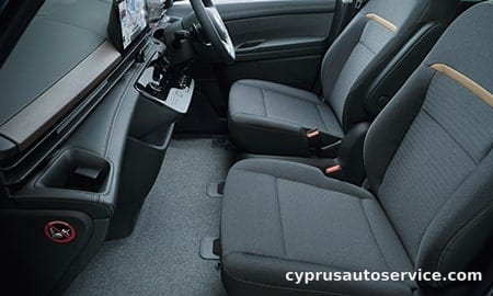 NISSAN SERENA HIGHWAY STAR V