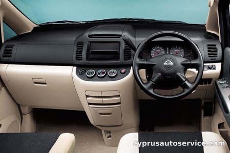 NISSAN SERENA 25 HIGHWAYSTAR X