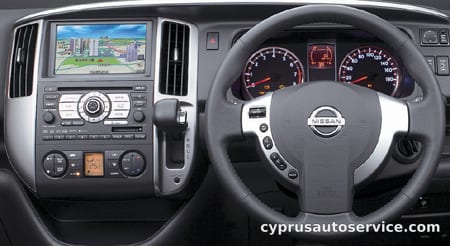 NISSAN SERENA HIGHWAY STAR