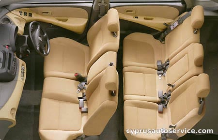 NISSAN TINO 1.8X
