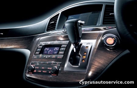 NISSAN ELGRAND 250XG