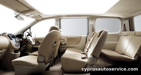 NISSAN LAFESTA PLAYFUL
