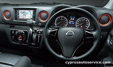 NISSAN NV350CARAVAN VAN PREMIUM GX BLACK