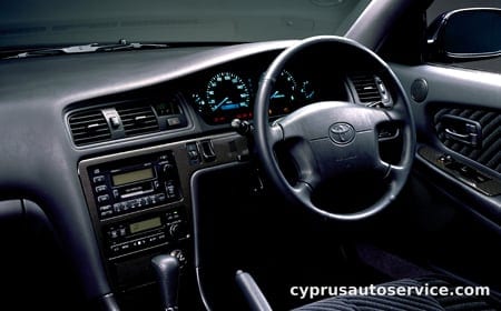 TOYOTA CRESTA ROULANT