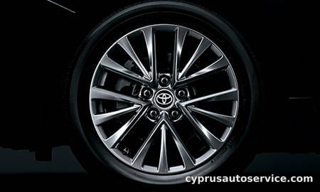 TOYOTA CAMRY HYBRID G PACKAGE PREMIUM BLACK