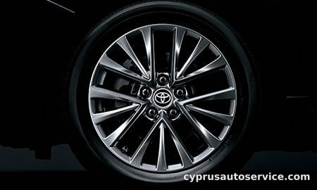 TOYOTA CAMRY HYBRID G PACKAGE PREMIUM BLACK
