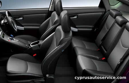 TOYOTA PRIUS G TOURING SELECTION LEATHER PACKAGE