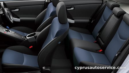 TOYOTA PRIUS S TOURING SELECTION