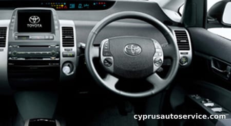 TOYOTA PRIUS S TOURING SELECTION
