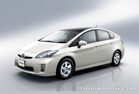TOYOTA PRIUS S TOURING SELECTION