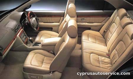 TOYOTA PROGRES NC300 IR VERSION WALNUT PACKAGE
