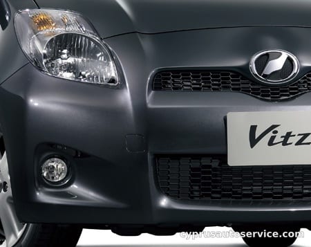 TOYOTA VITZ U
