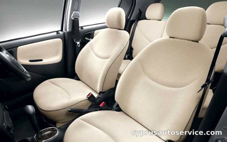 TOYOTA VITZ CLAVIA