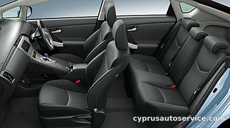TOYOTA PRIUS PHV L
