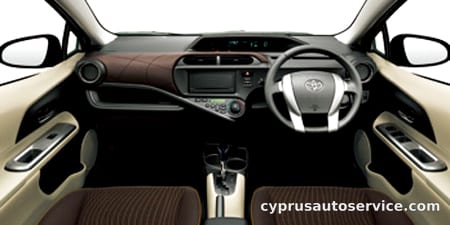 TOYOTA AQUA G