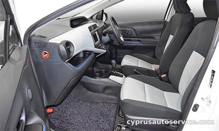 TOYOTA AQUA S