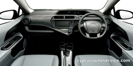 TOYOTA AQUA L