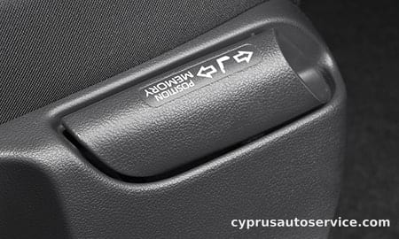 TOYOTA AQUA G