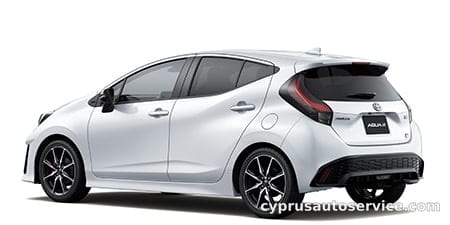 TOYOTA AQUA GR SPORT