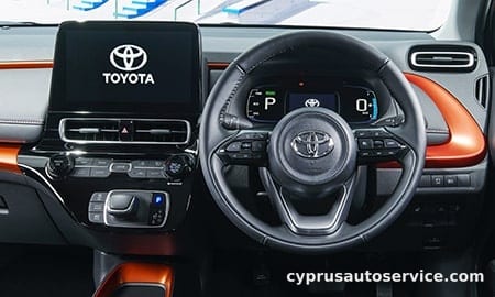 TOYOTA AQUA Z