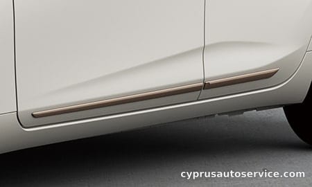TOYOTA AQUA Z RAFFINE