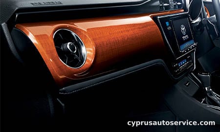 TOYOTA AURIS RS