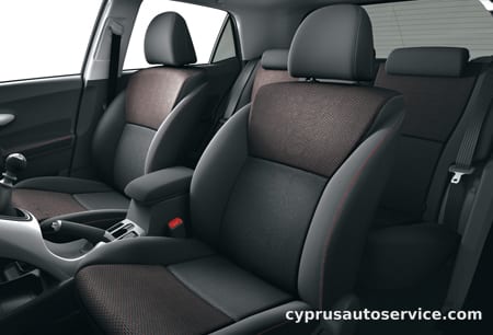 TOYOTA AURIS RS
