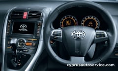 TOYOTA AURIS