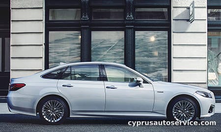 TOYOTA CROWN HYBRID S FOUR ELEGANCE STYLE