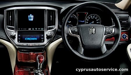 TOYOTA CROWN HYBRID ROYAL SALOON G