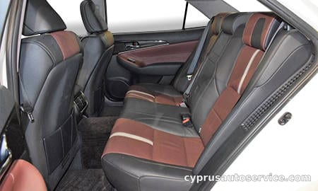 TOYOTA CROWN HYBRID ATHLETE S