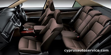 TOYOTA CROWN HYBRID ROYAL SALOON G