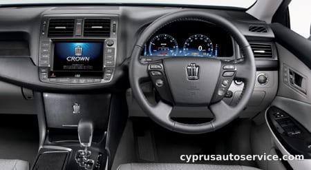 TOYOTA CROWN HYBRID STANDARD PACKAGE