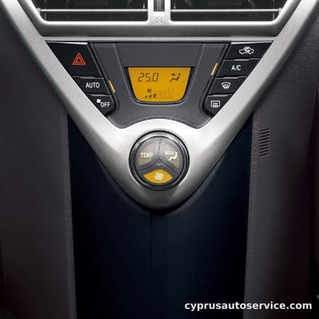 TOYOTA IQ100G LEATHER PACKAGE