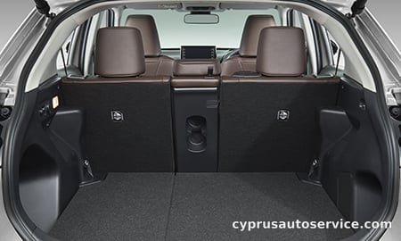 TOYOTA YARIS CROSS HYBRID X