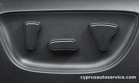 TOYOTA YARIS CROSS HYBRID Z ADVENTURE