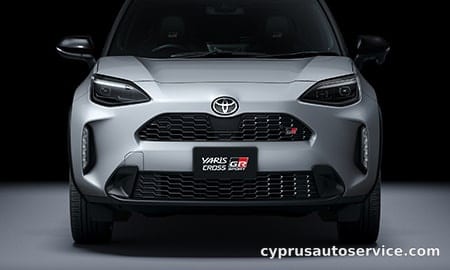 TOYOTA YARIS CROSS GR SPORT