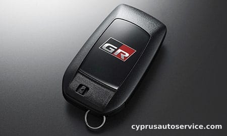 TOYOTA YARIS CROSS GR SPORT