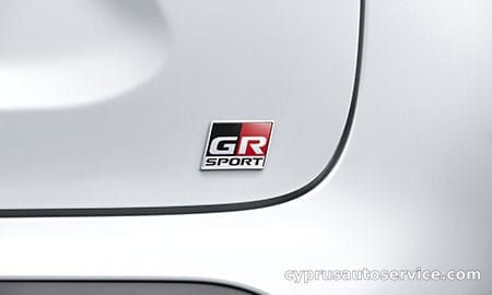 TOYOTA YARIS CROSS GR SPORT