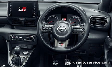 TOYOTA GR YARIS RS