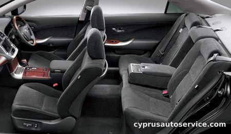 TOYOTA CROWN MAJESTA A TYPE L PACKAGE