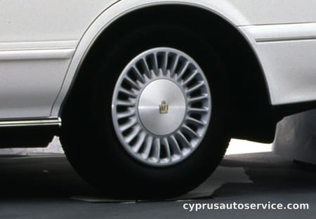 TOYOTA CROWN SUPER DELUXE
