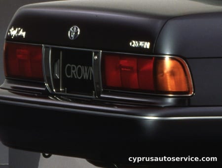 TOYOTA CROWN SUPER SALOON EXTRA