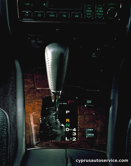 TOYOTA CROWN ROYAL EXTRA FOUR